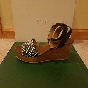 hinge Shoes - Hinge Peek Toe Wedges hinge Shoes - Hinge Peek Toe Wedges